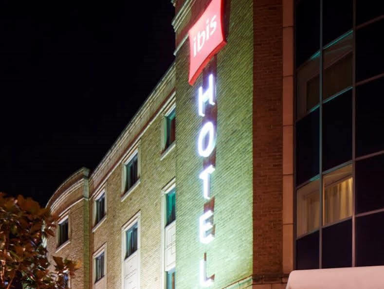 Ibis Stratford Hotel